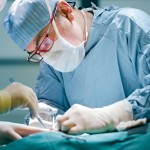 Surgeons-performing-surgery-1754508